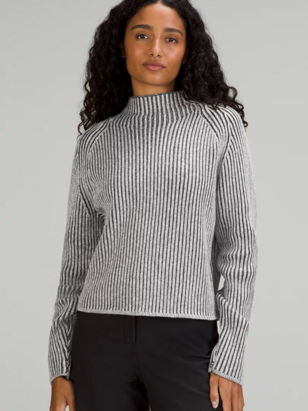 Lululemon Merino Wool Cashmere Ribbed Striped Sweater Gray Black Size 6
